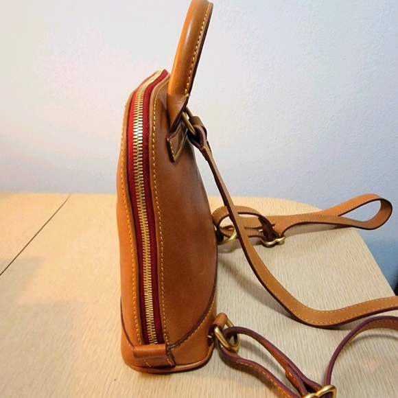 **SOLD**Dooney & Bourke FloreSmall ZipPod Backpack - Picture 2 of 4